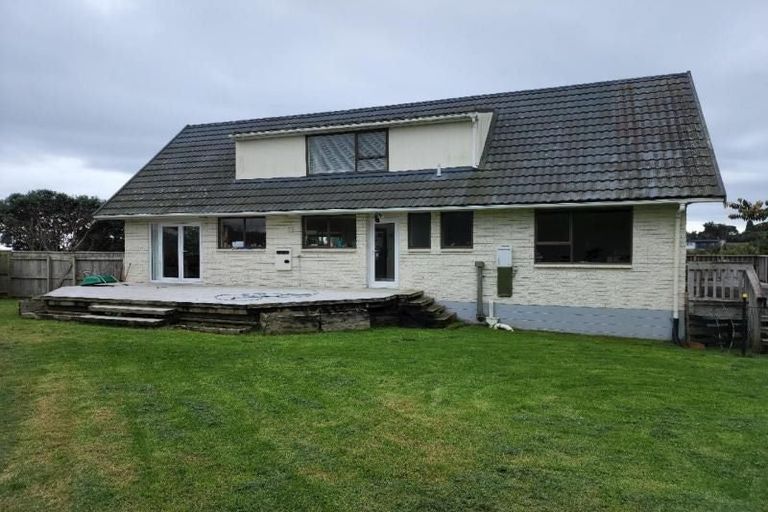 Photo of property in 119 Wairau Road, Oakura, 4314