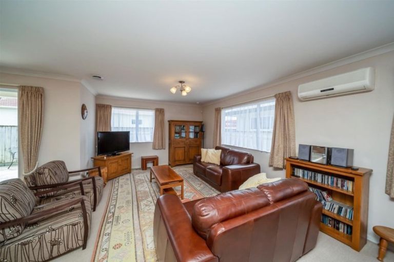 Photo of property in 33c Argyle Street, Hawera, 4610