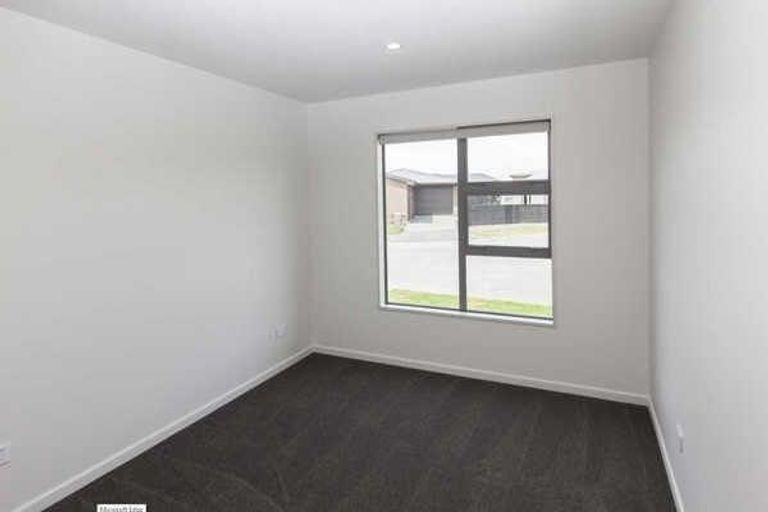 Photo of property in 10 Ciaran Close, Broomfield, Christchurch, 8042