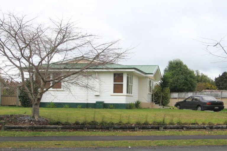 Photo of property in 6 Splitt Avenue, Glenview, Hamilton, 3206