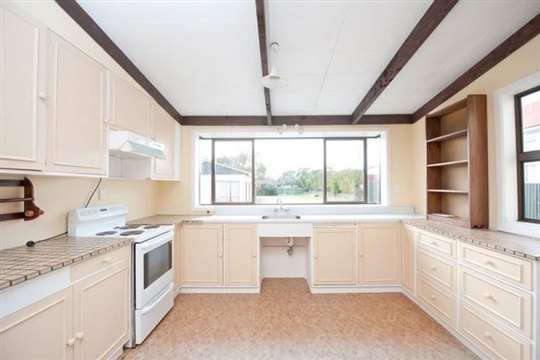 Photo of property in 134 Gonville Avenue, Gonville, Whanganui, 4501