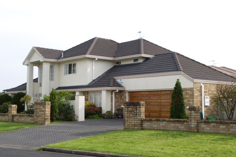 Photo of property in 2 Shannon Place, Northpark, Auckland, 2013