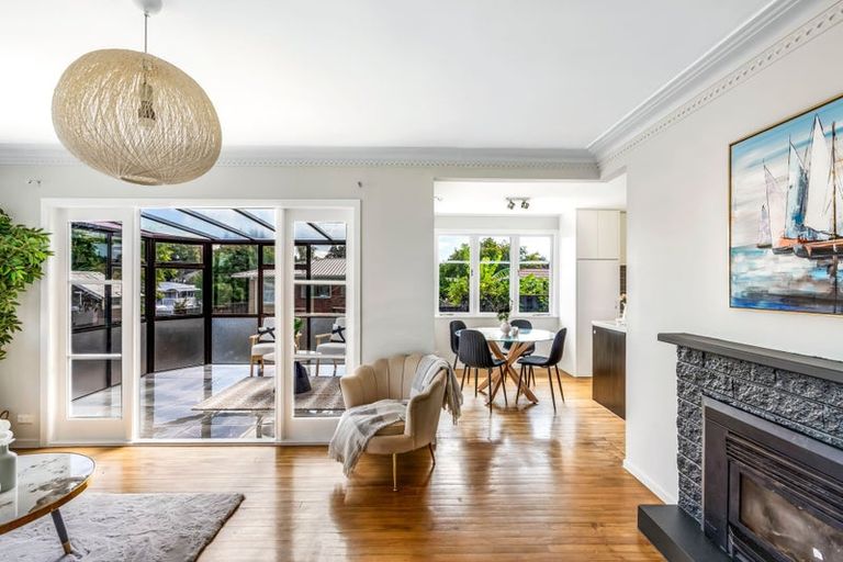 Photo of property in 35 Tampin Road, Hillpark, Auckland, 2102