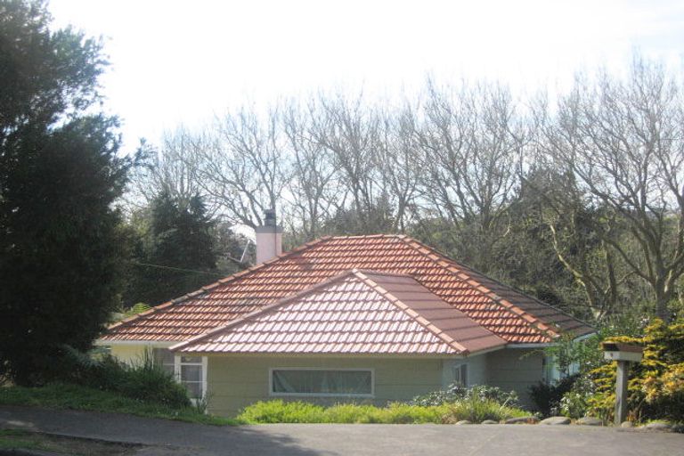 Photo of property in 9 Glenpark Avenue, Westown, New Plymouth, 4310