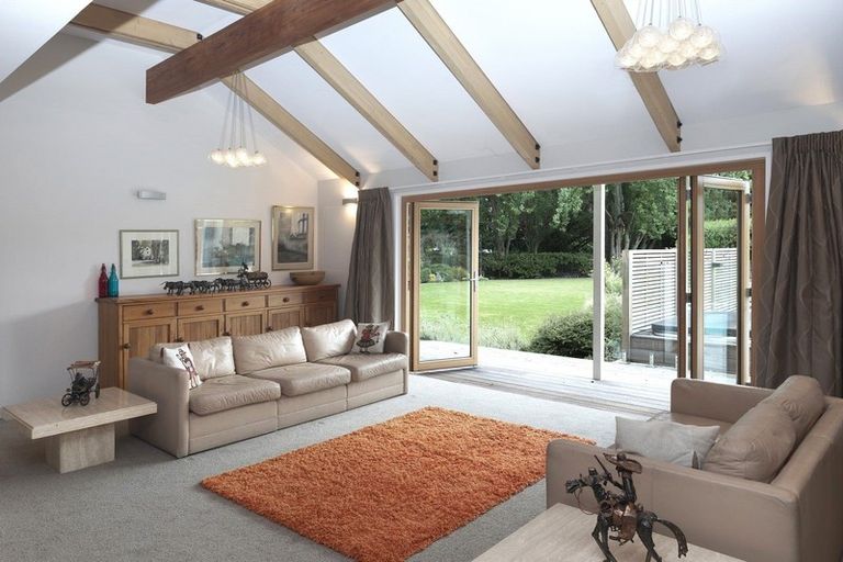 Photo of property in 133 Paparoa Street, Papanui, Christchurch, 8053