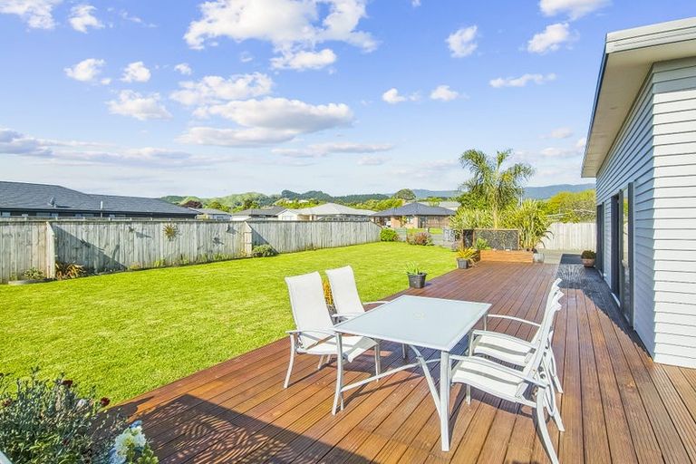 Photo of property in 10 Pohatu Lane, Otaki, 5512