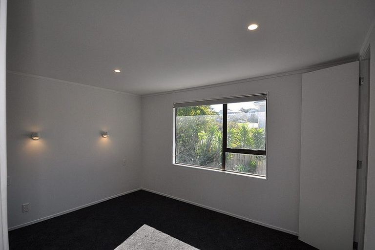 Photo of property in 8 Awatere Place, Snells Beach, 0920