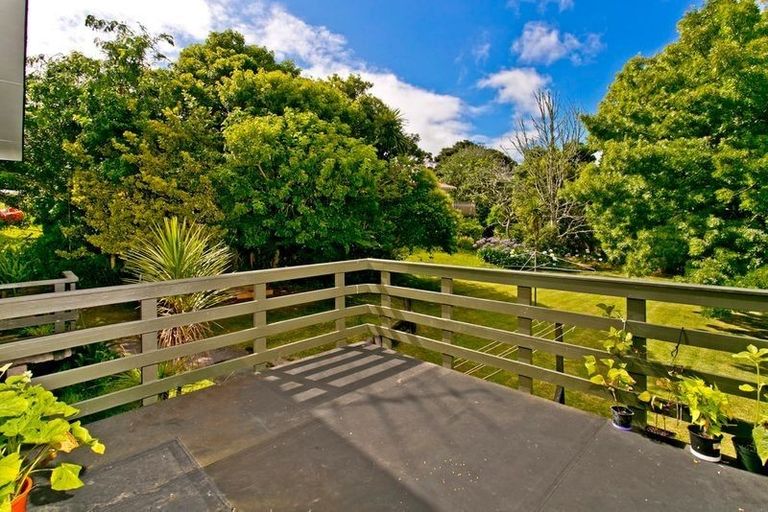 Photo of property in 202 Manuka Road, Bayview, Auckland, 0629