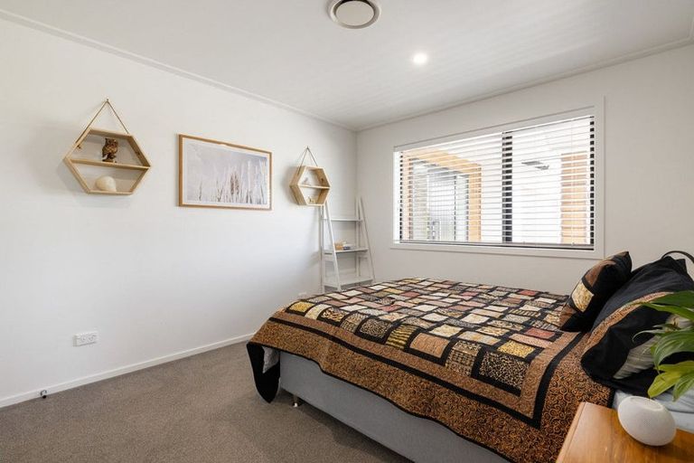 Photo of property in 2 Moemoea Place, Cambridge, 3434