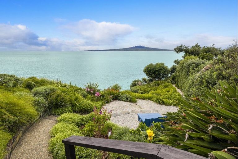 Photo of property in 20 Hamana Street, Narrow Neck, Auckland, 0622