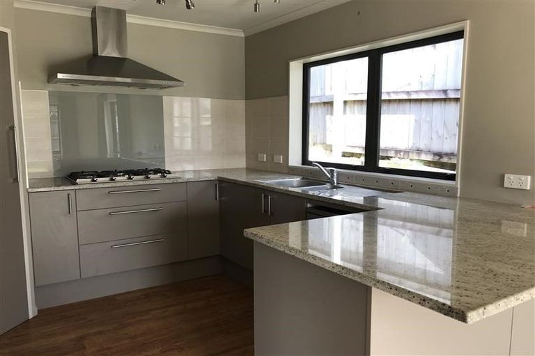 Photo of property in 1 Gaylands Place, Opaheke, Papakura, 2113