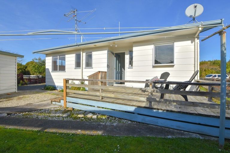 Photo of property in 10a Deller Drive, Carterton, 5713