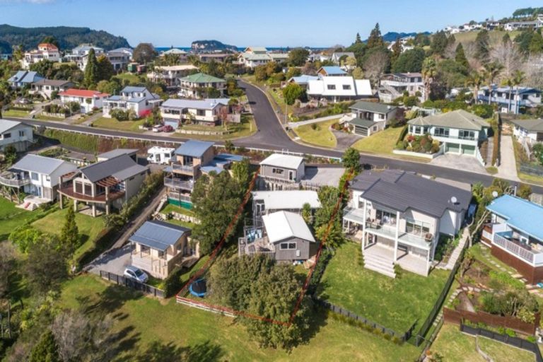Photo of property in 106 Tukere Drive, Whangamata, 3620