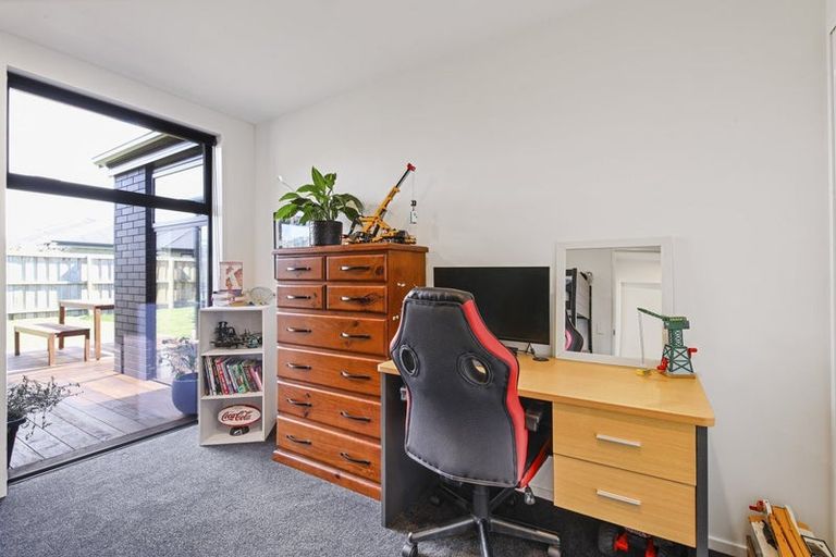 Photo of property in 24 Nathaniel Archer Street, Woodend, 7610