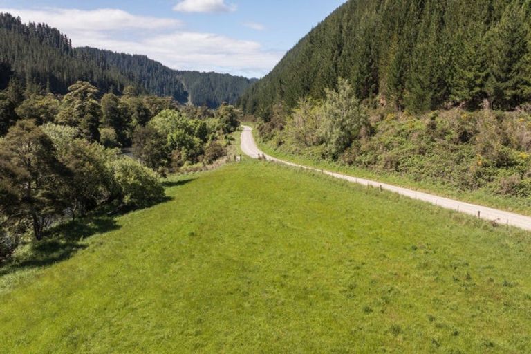 Photo of property in 950 Tapawera-baton Road, Tapawera, Wakefield, 7096