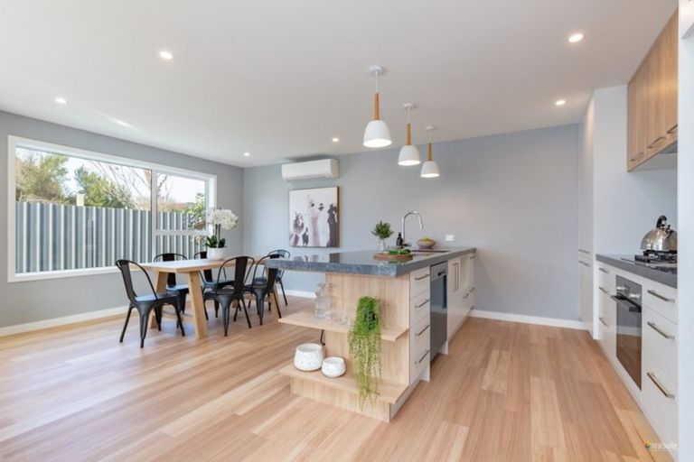 Photo of property in 33a Sheridan Crescent, Trentham, Upper Hutt, 5018