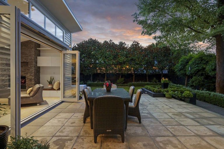 Photo of property in 43 Jacksons Road, Lyttelton, 8082