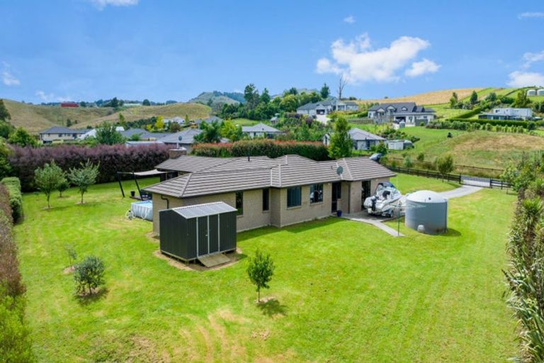 Photo of property in 18 Mcintosh Drive, Pokeno, 2471