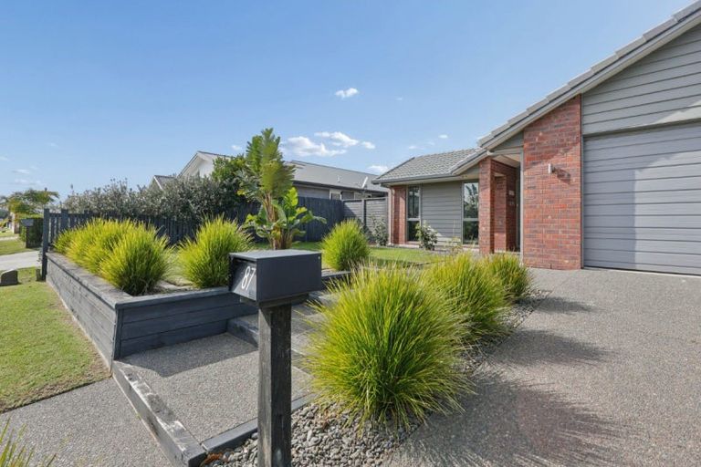 Photo of property in 87 Sandhurst Drive, Papamoa Beach, Papamoa, 3118