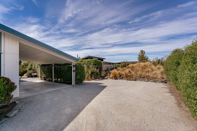 Photo of property in 20 Timsfield Drive, Lake Hawea, Wanaka, 9382