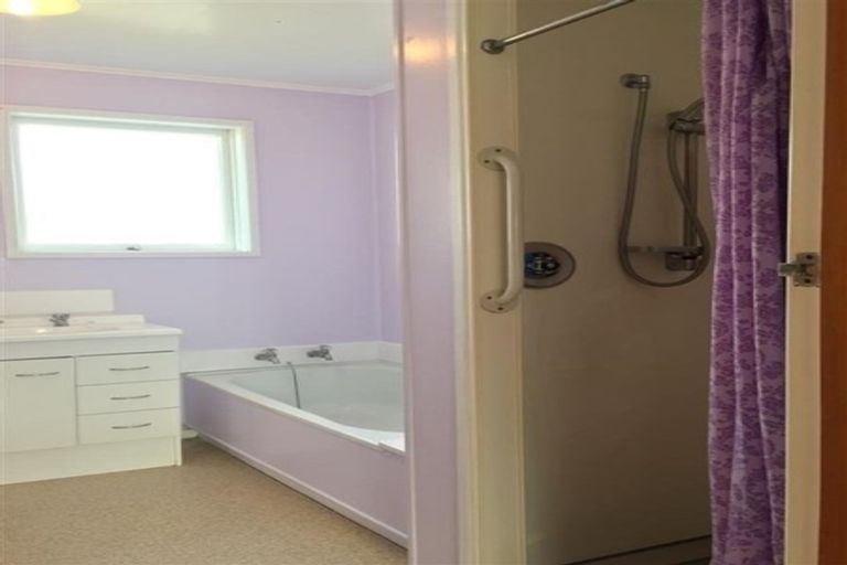 Photo of property in 8 Montague Place, Onerahi, Whangarei, 0110