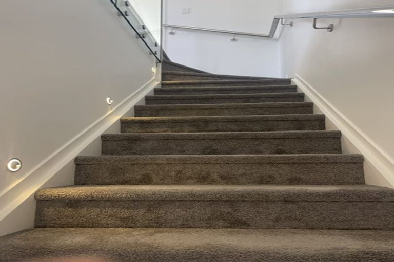 Photo of property in 15c Tabitha Crescent, Henderson, Auckland, 0612