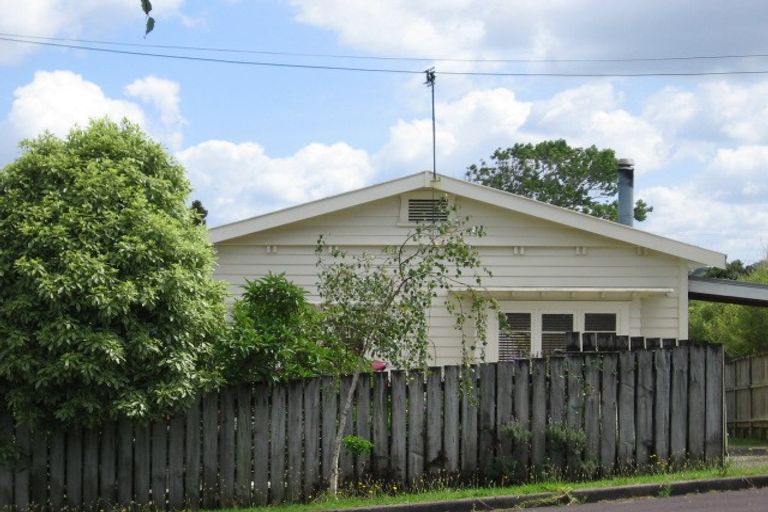 Photo of property in 15/17 Matata Street, Blockhouse Bay, Auckland, 0600