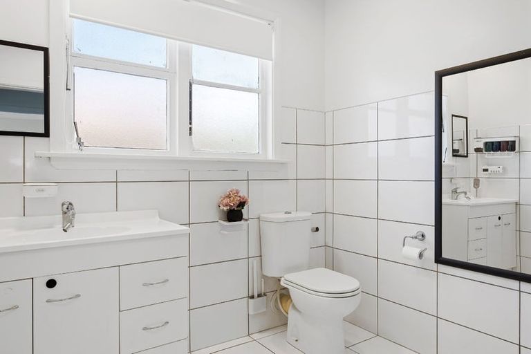 Photo of property in 243 Bower Avenue, North New Brighton, Christchurch, 8083