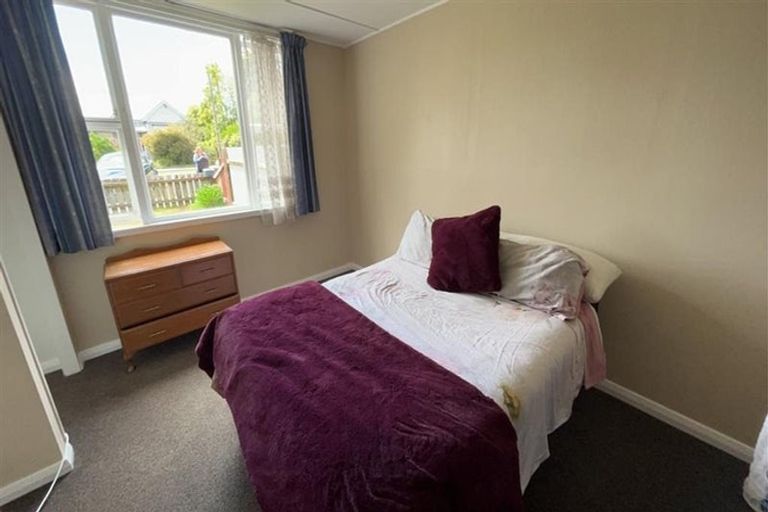 Photo of property in 82-84 Queen Street, Westport, 7825