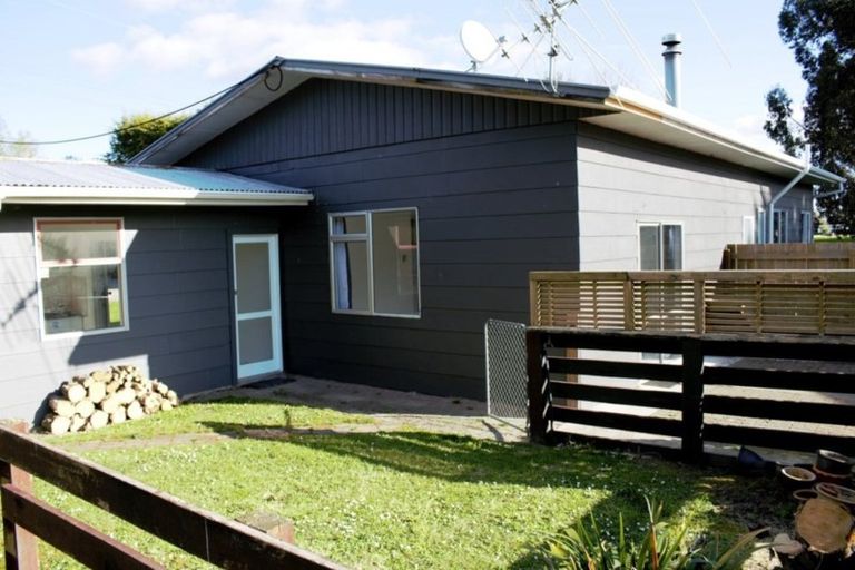 Photo of property in Sharella Park Cattery, 578 Kairanga Bunnythorpe Road, Newbury, Palmerston North, 4478
