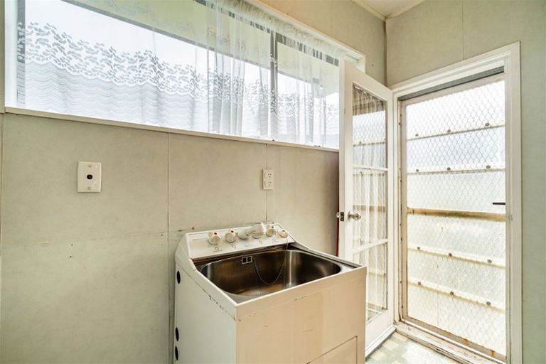 Photo of property in 1/43 Watea Road, Torbay, Auckland, 0630