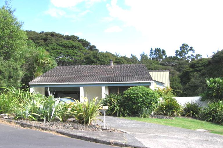 Photo of property in 11 Eugen Place, Bayview, Auckland, 0629