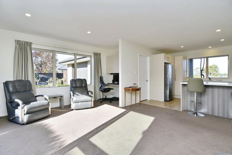 Photo of property in 26 Beech Drive, Rangiora, 7400