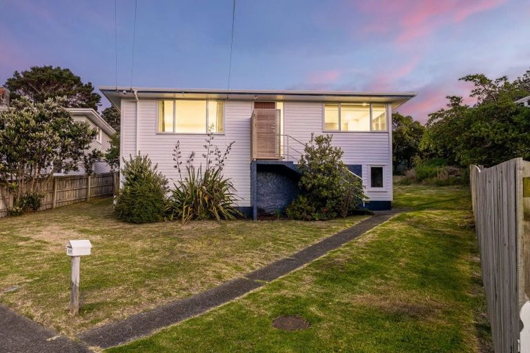 Photo of property in 159 Dimock Street, Titahi Bay, Porirua, 5022
