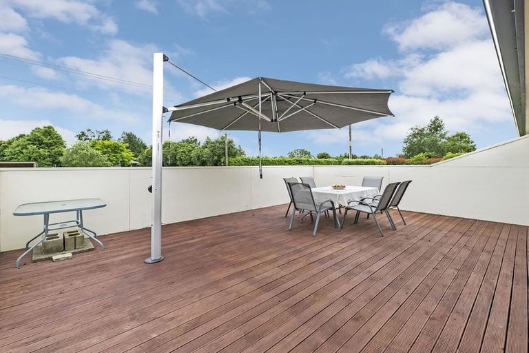 Photo of property in 8 Cross Street, Coalgate, 7673