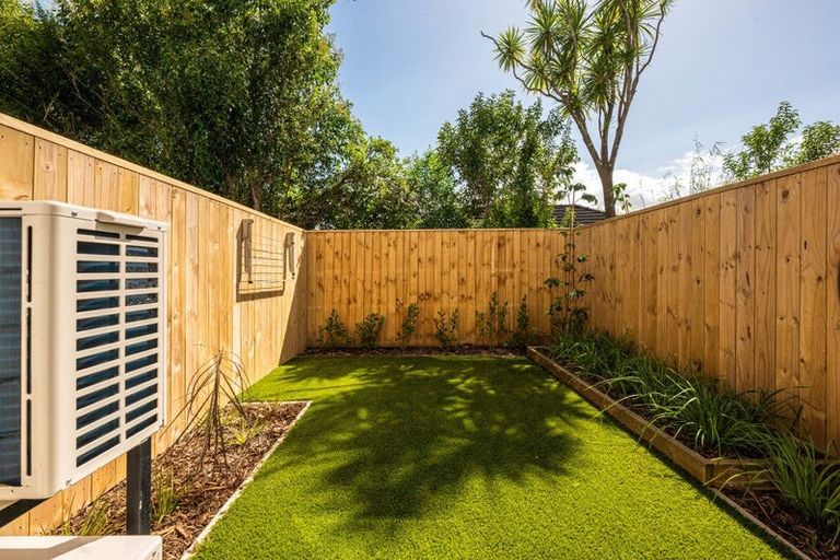 Photo of property in 5/59 Matipo Road, Te Atatu Peninsula, Auckland, 0610