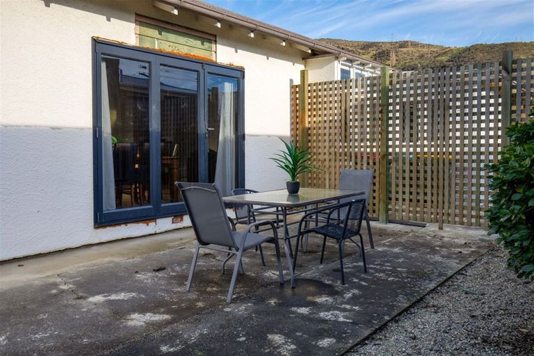 Photo of property in 6 Ancrum Street, Roxburgh, 9500