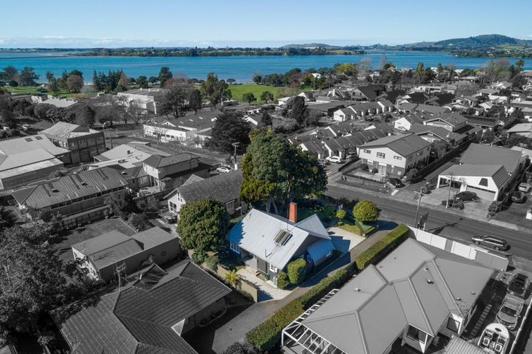 Photo of property in 379a Devonport Road, Tauranga South, Tauranga, 3112