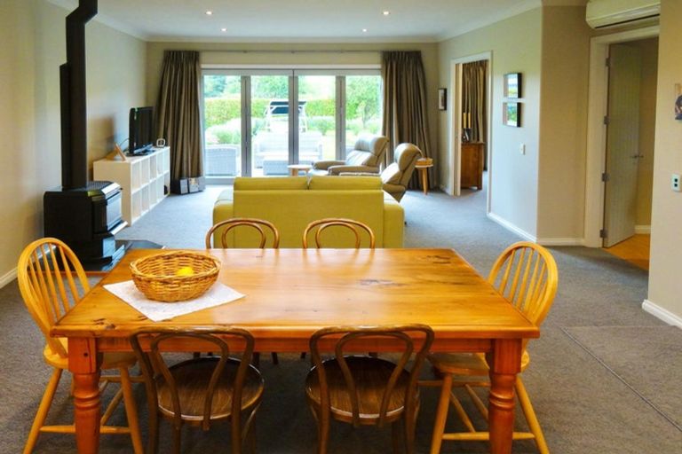 Photo of property in 27 Ohau Terraces, Ohau, Levin, 5570