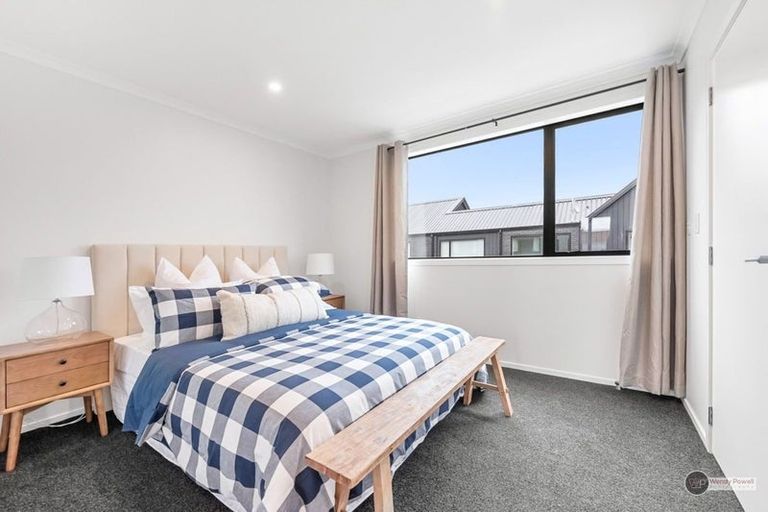 Photo of property in 15 Doug Jensen Street, Wallaceville, Upper Hutt, 5018