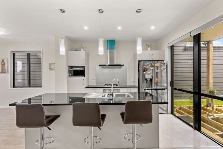 Photo of property in 5 Turehu Road, Papakura, 2110