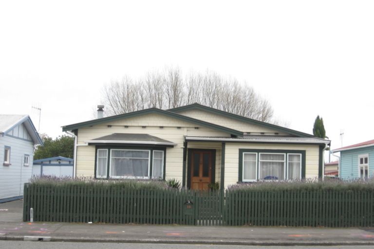 Photo of property in 15 Creagh Street, Te Awa, Napier, 4110