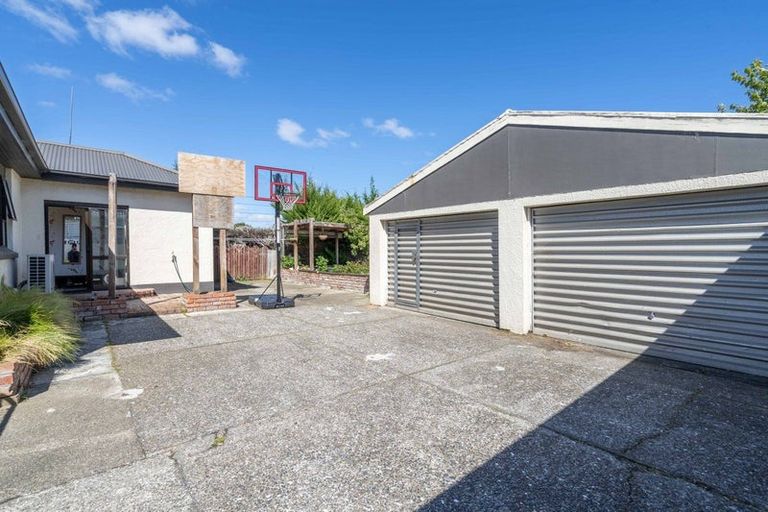 Photo of property in 19 Brown Street, Strathern, Invercargill, 9812
