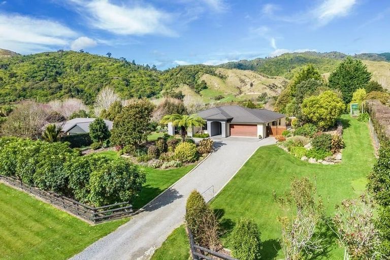 Photo of property in 94 Maui Pomare Road, Nikau Valley, Paraparaumu, 5032