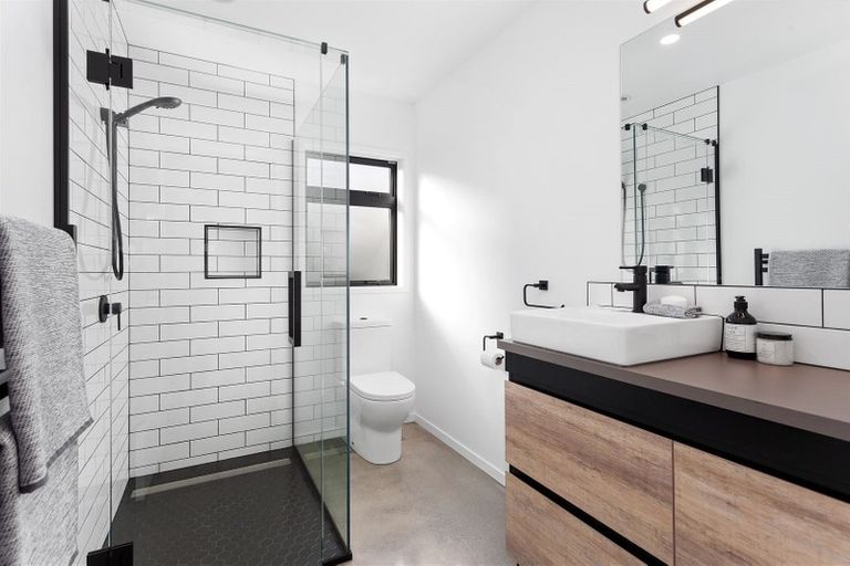 Photo of property in 16 Kakariki Drive, Coastlands, Whakatane, 3120