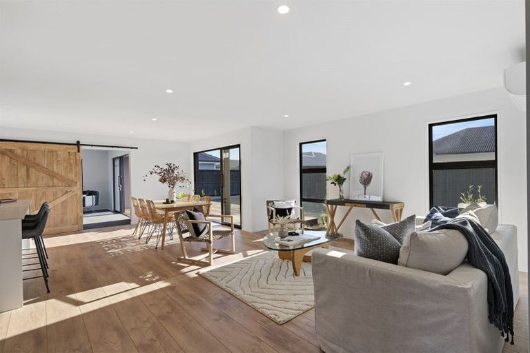 Photo of property in 21 Kingsdowne Drive, West Melton, 7618