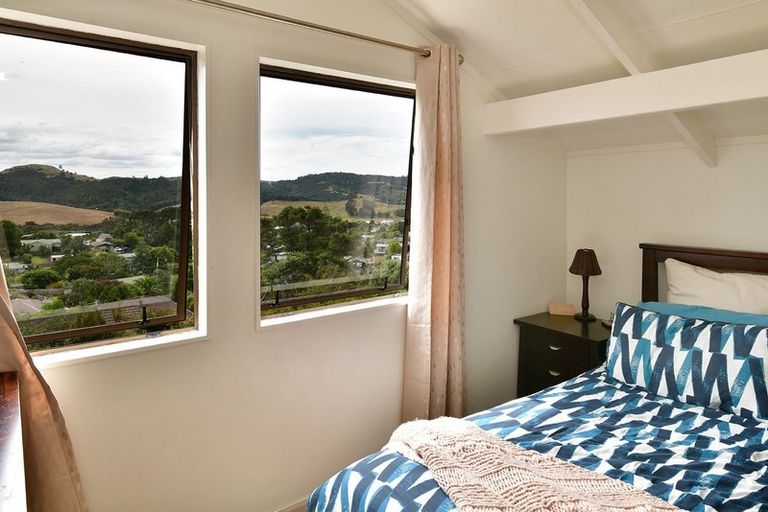 Photo of property in 39 Hillcrest Road, Hatfields Beach, Orewa, 0931