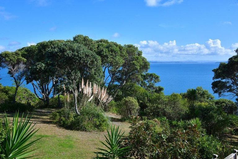 Photo of property in 112a Pacific Parade, Army Bay, Whangaparaoa, 0930