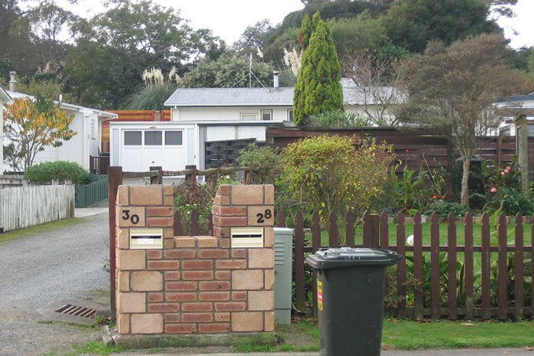 Photo of property in 28 Marere Avenue, Paraparaumu, 5032
