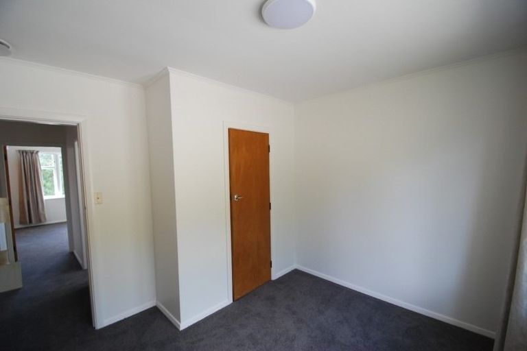 Photo of property in 127 Broderick Road, Johnsonville, Wellington, 6037